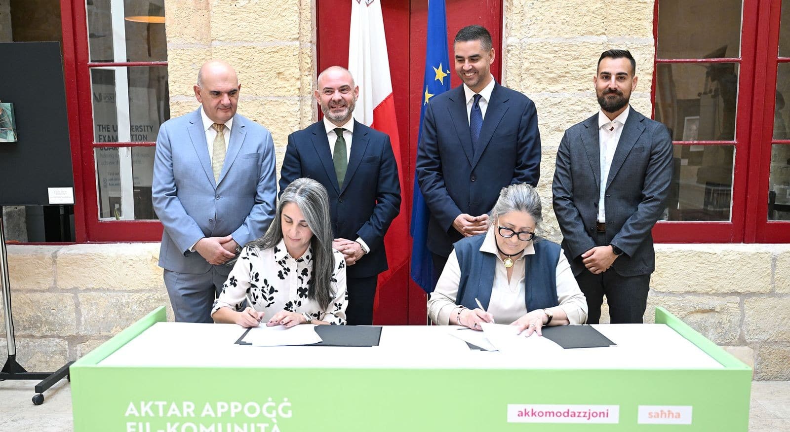 Contract Signing.2